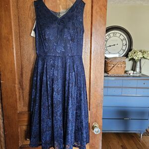 Lace Navy Midi Cocktail‎ Dress Women’s Medium Sleeveless New Elegant by Noctflos
